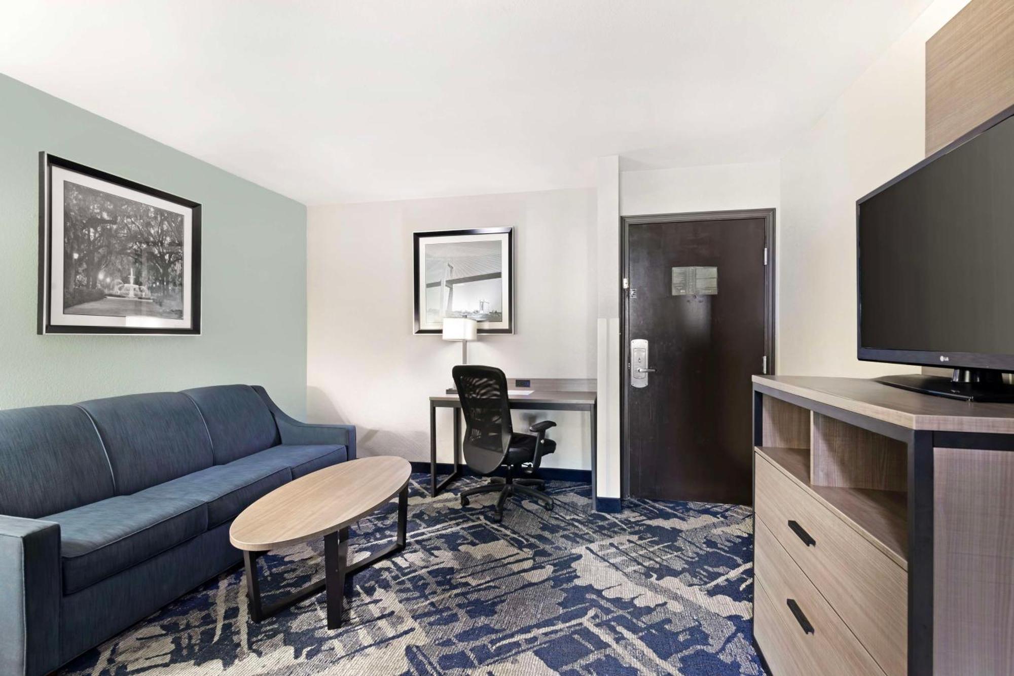 Best Western Savannah Airport Inn & Suites Pooler Exteriör bild