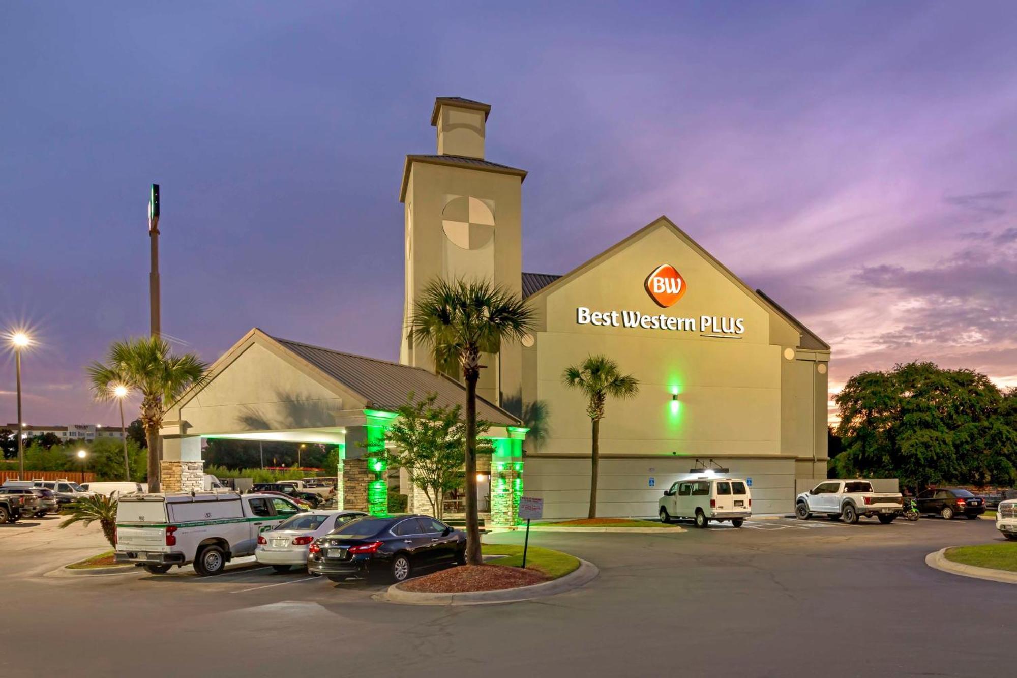 Best Western Savannah Airport Inn & Suites Pooler Exteriör bild
