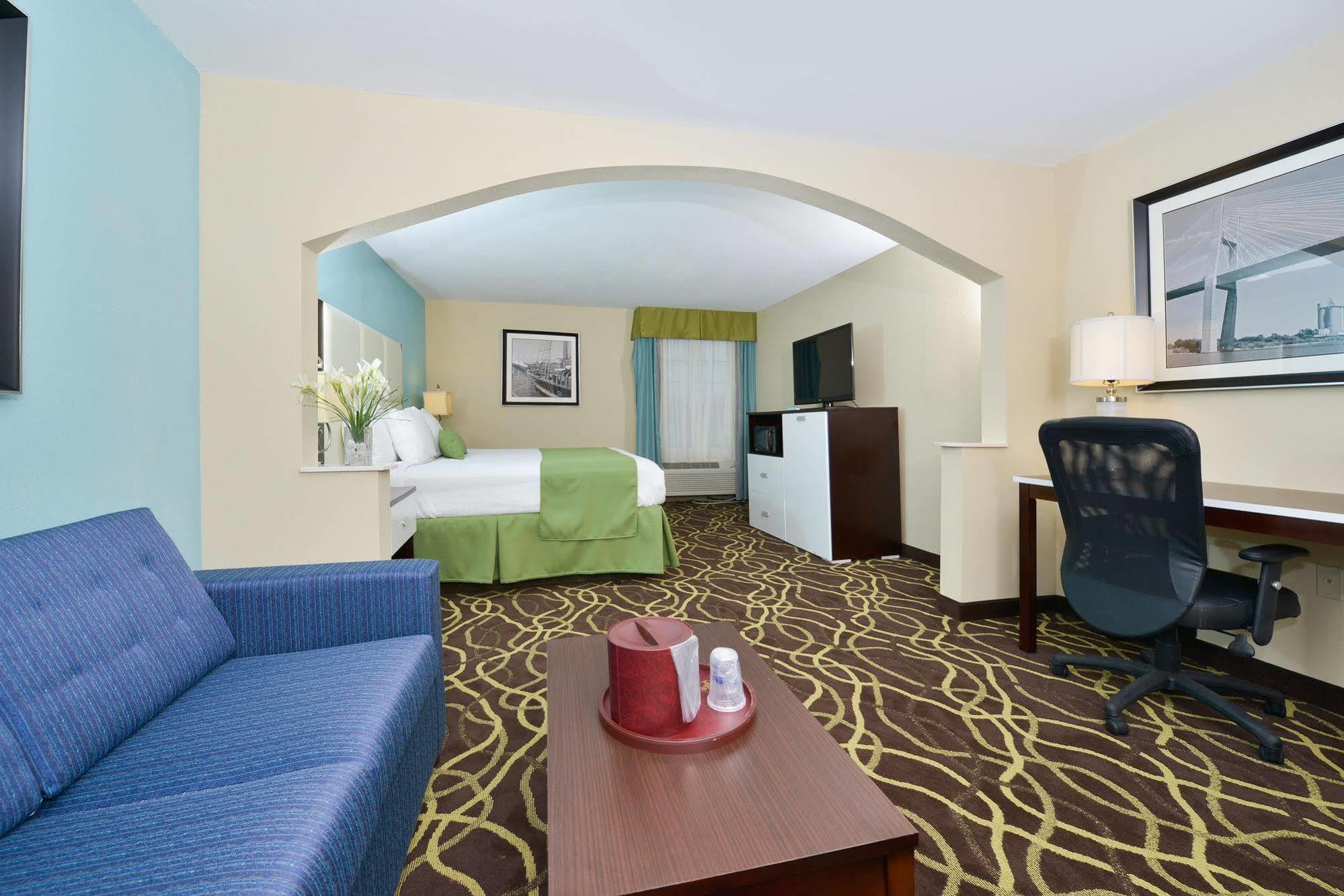 Best Western Savannah Airport Inn & Suites Pooler Exteriör bild